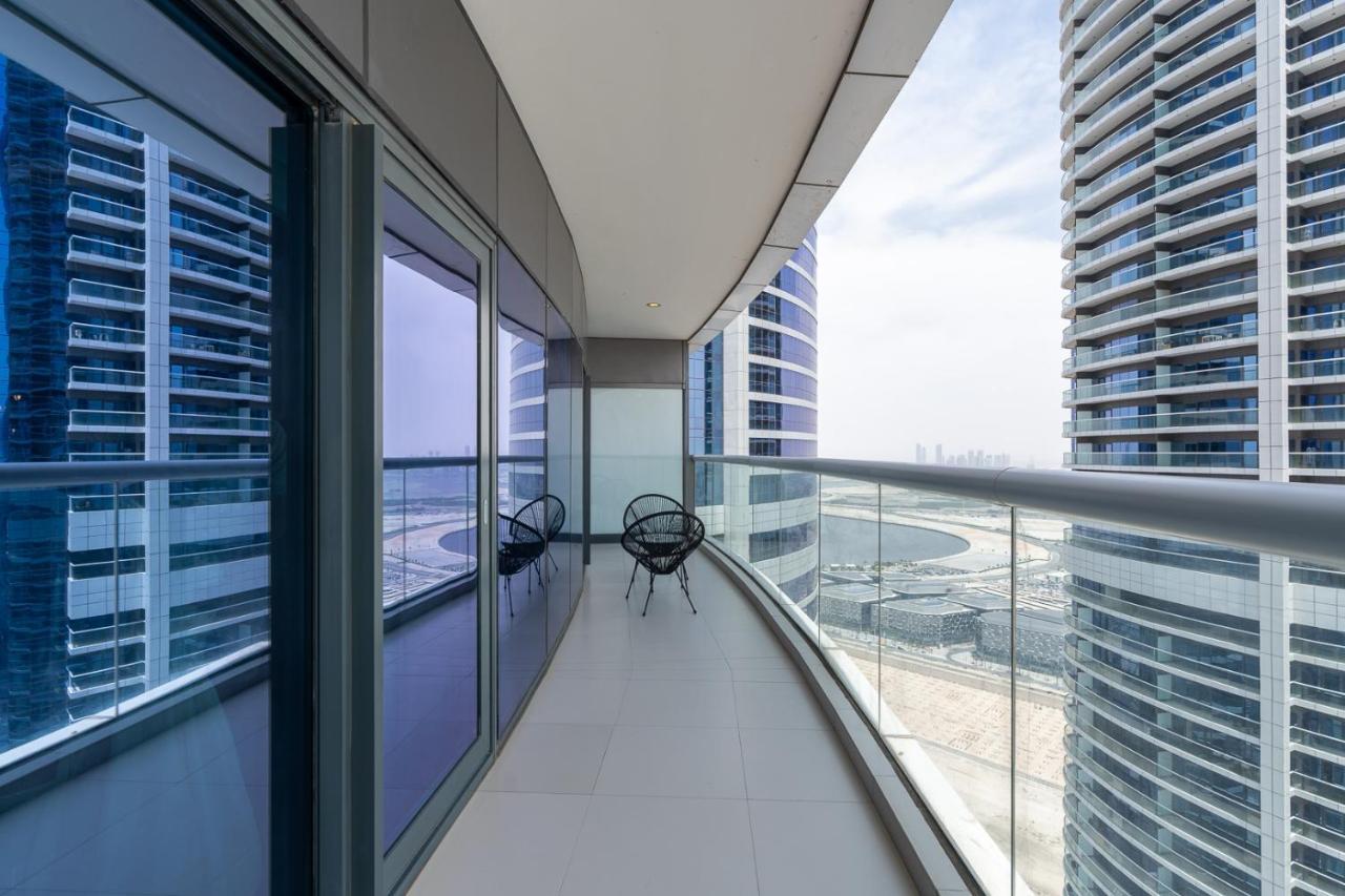 Globalstay Damac Towers By Paramount In Business Bay Дубай Экстерьер фото